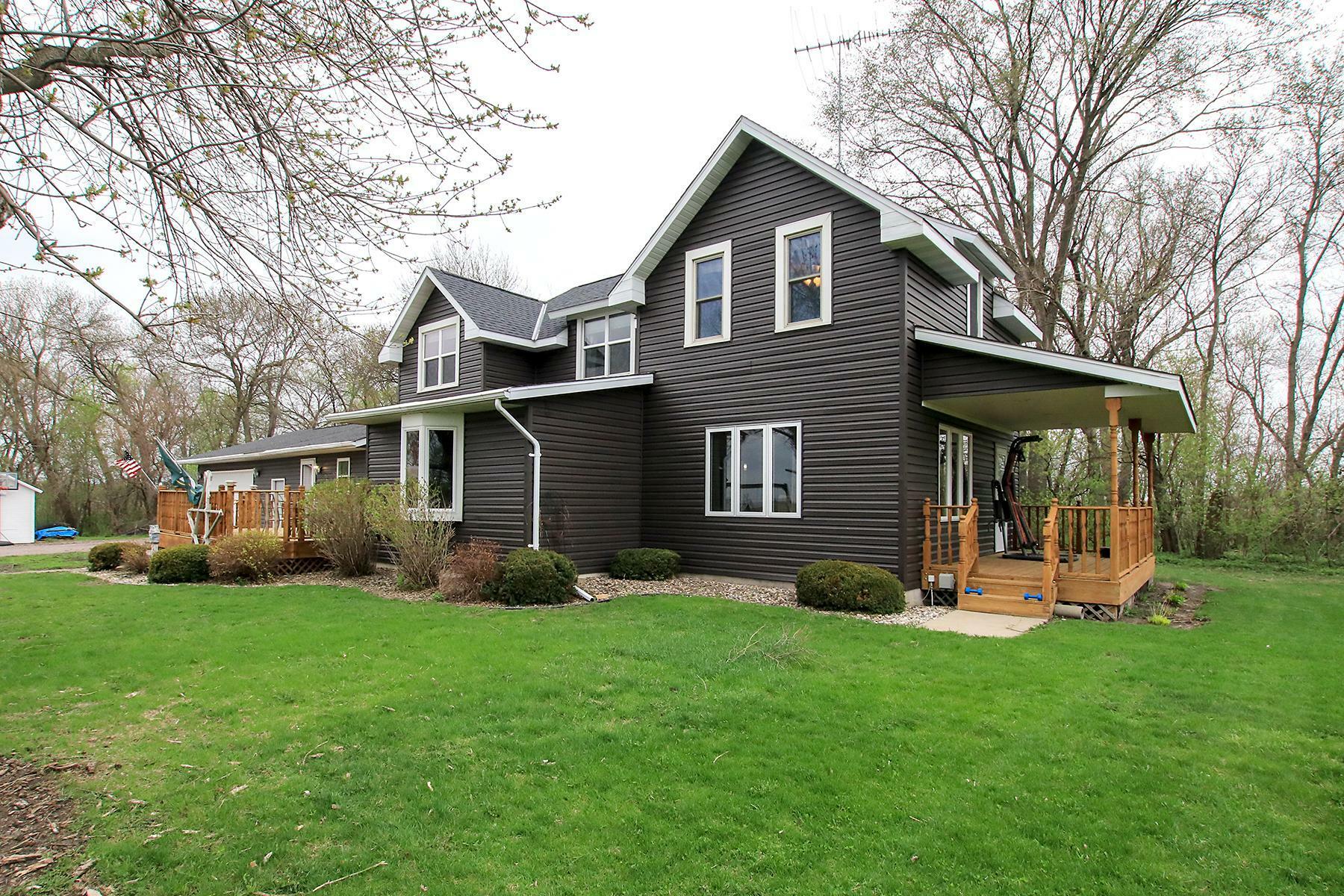 Property Photo: 30308 State Highway 15 MN 55396