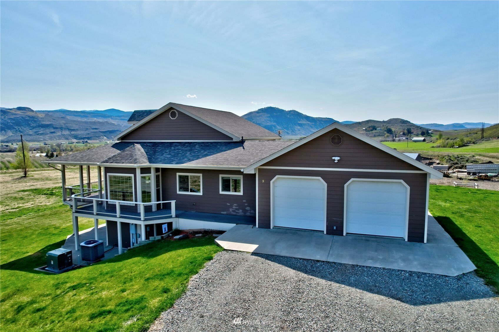 Property Photo:  31 Rooster Flats Road  WA 98844 