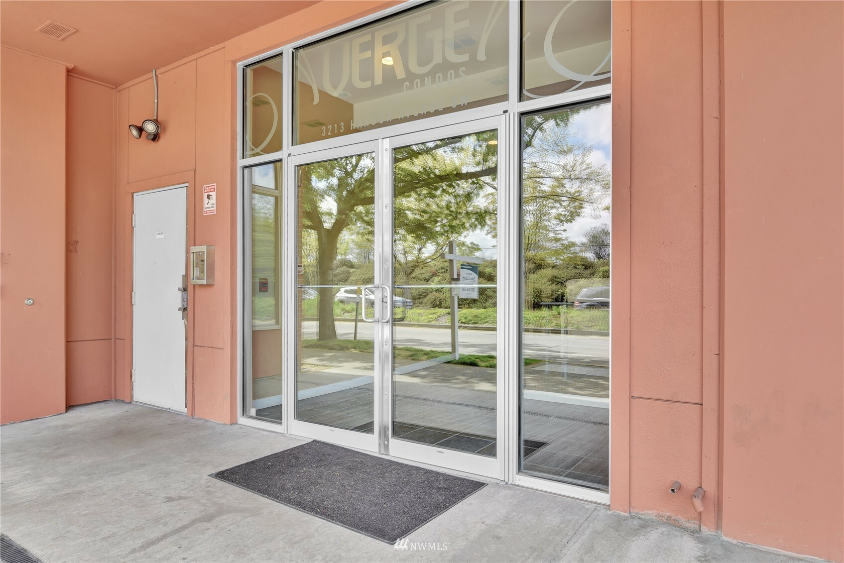 Property Photo: 3213 Harbor Avenue SW 301 WA 98126