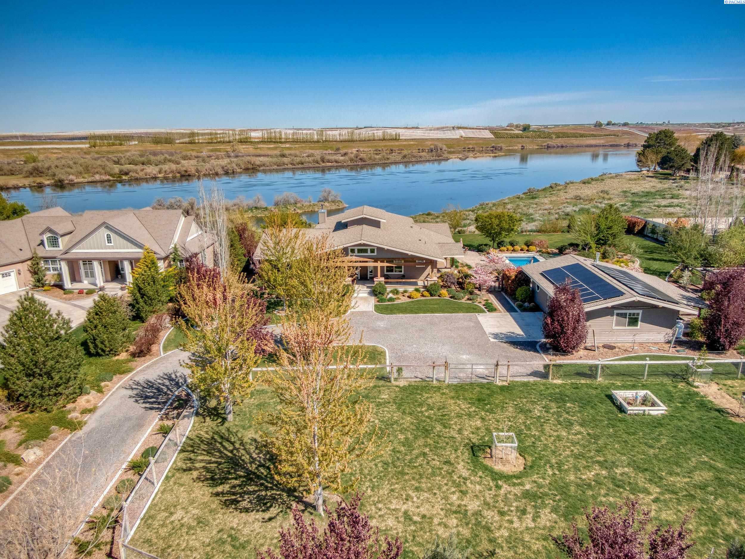Property Photo: 299 Paradise Dr. WA 99323
