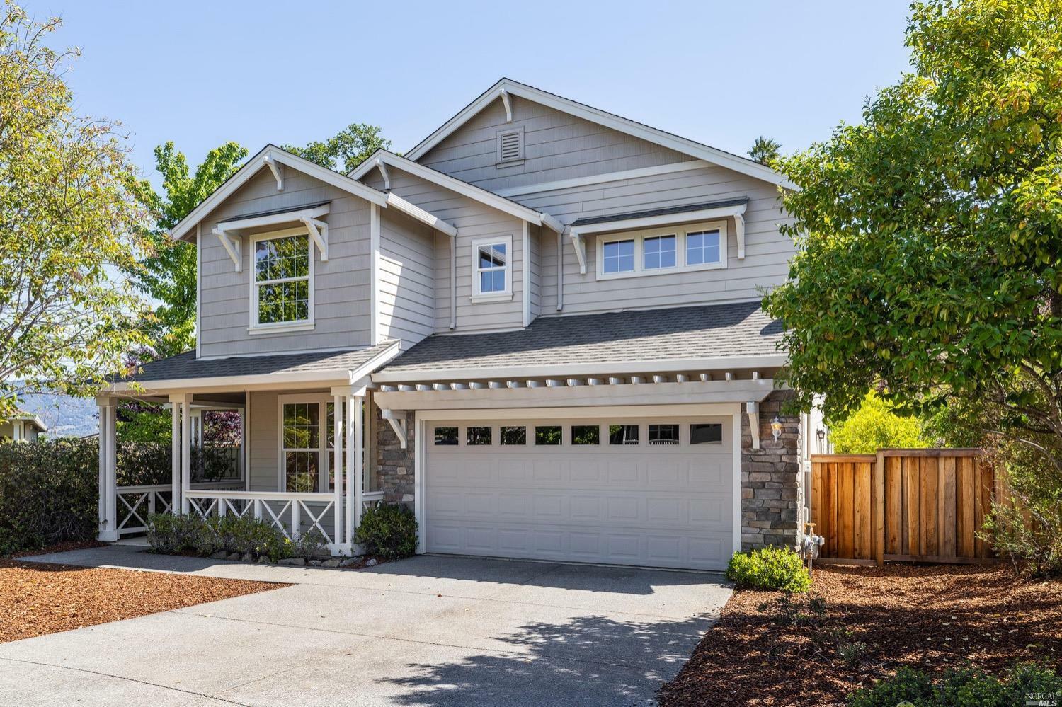 Property Photo:  121 Grape Gables Way  CA 95425 