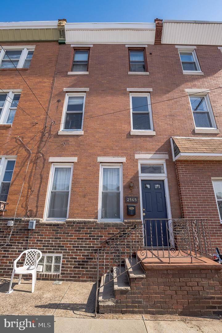 Property Photo: 2565 E Norris Street PA 19125