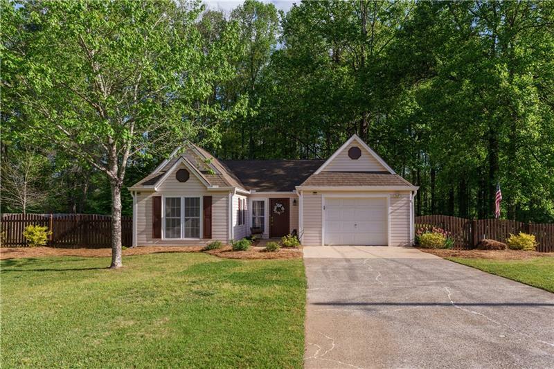 Property Photo: 1711 Colemans Landing GA 30188