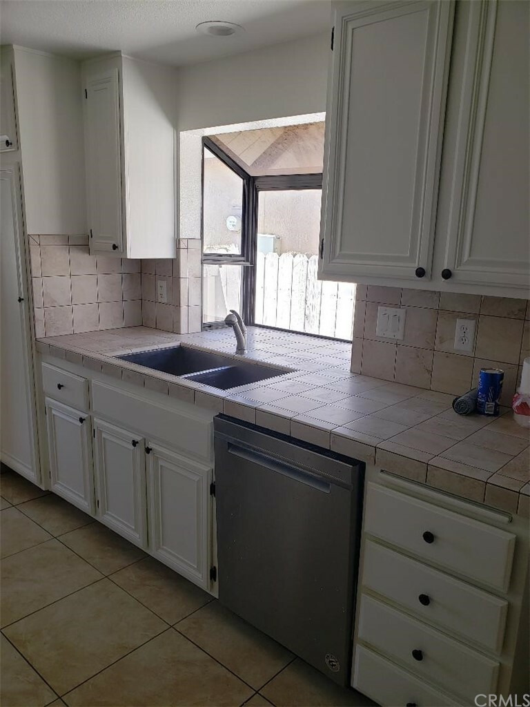 Property Photo: 812 La Morena Drive CA 92545