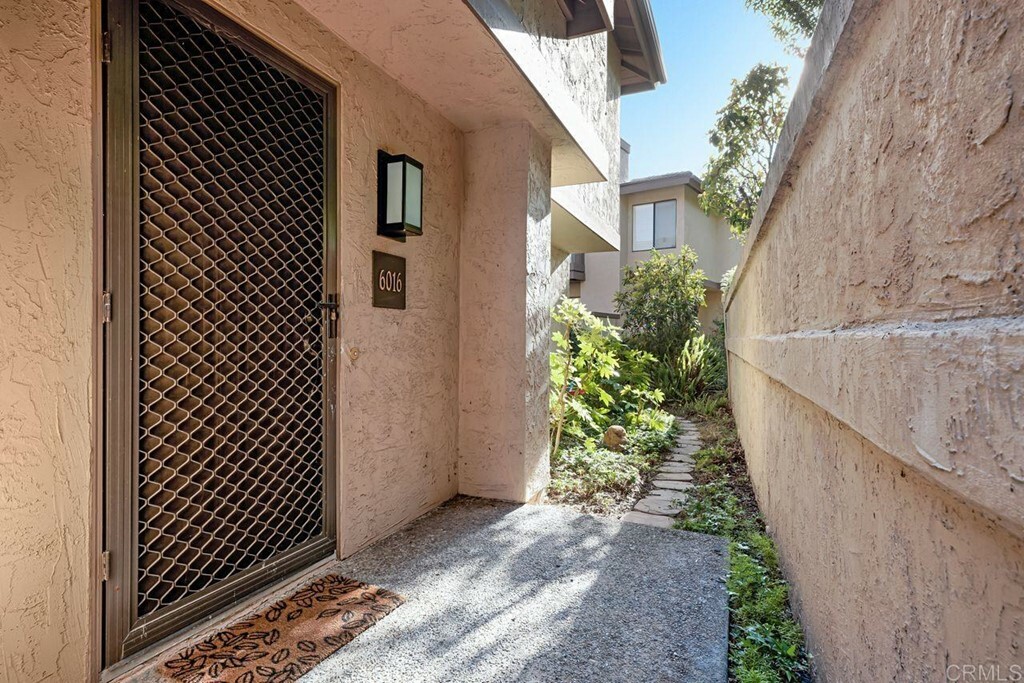 Property Photo:  6016 Gaines Street  CA 92110 
