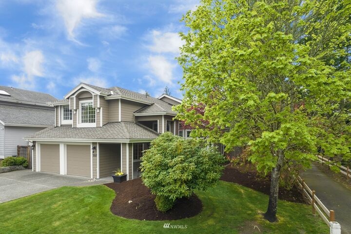 Property Photo: 3517 252nd Place SE WA 98029