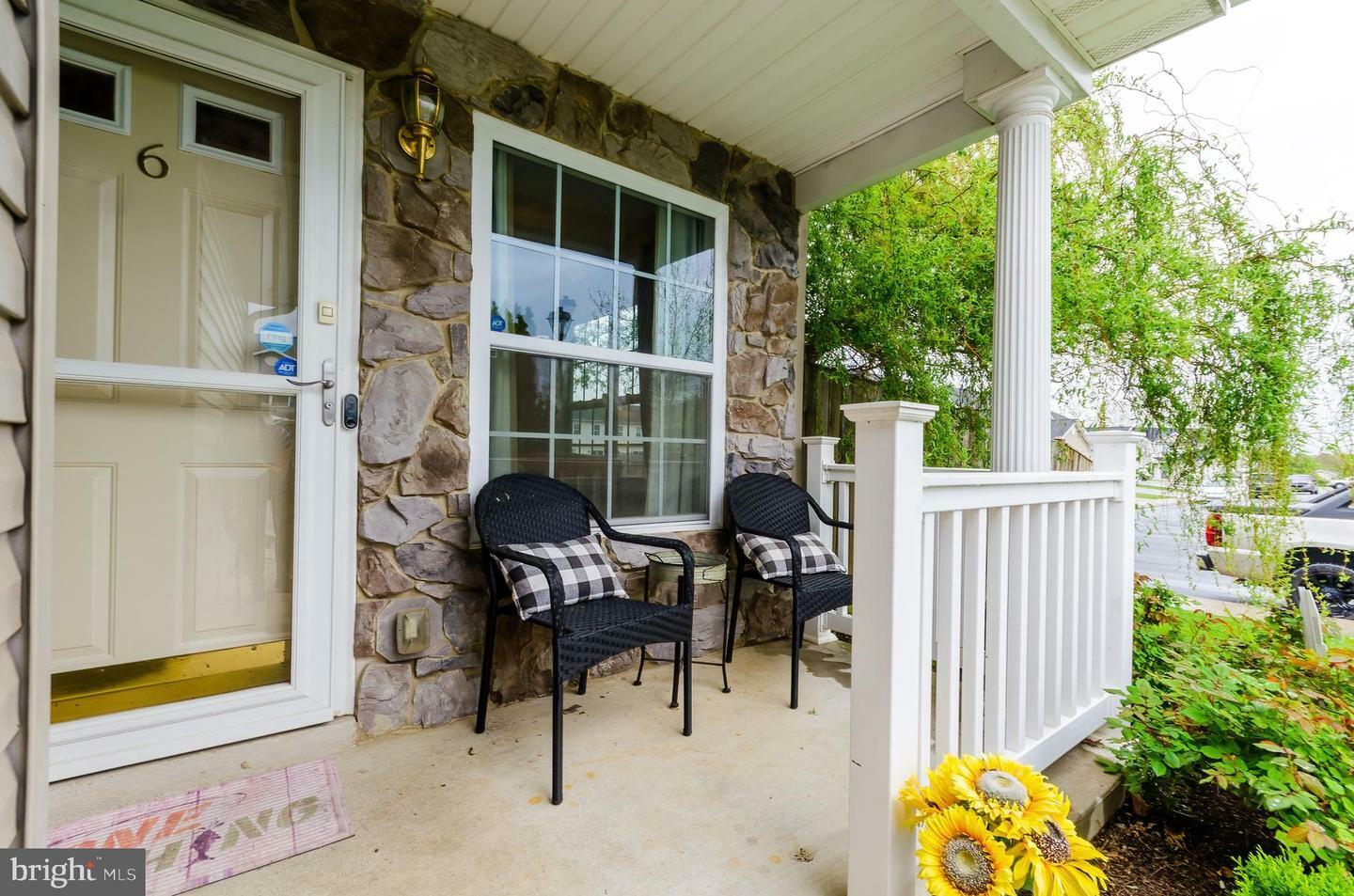 Property Photo:  6 Sophie Lane  WV 25413 