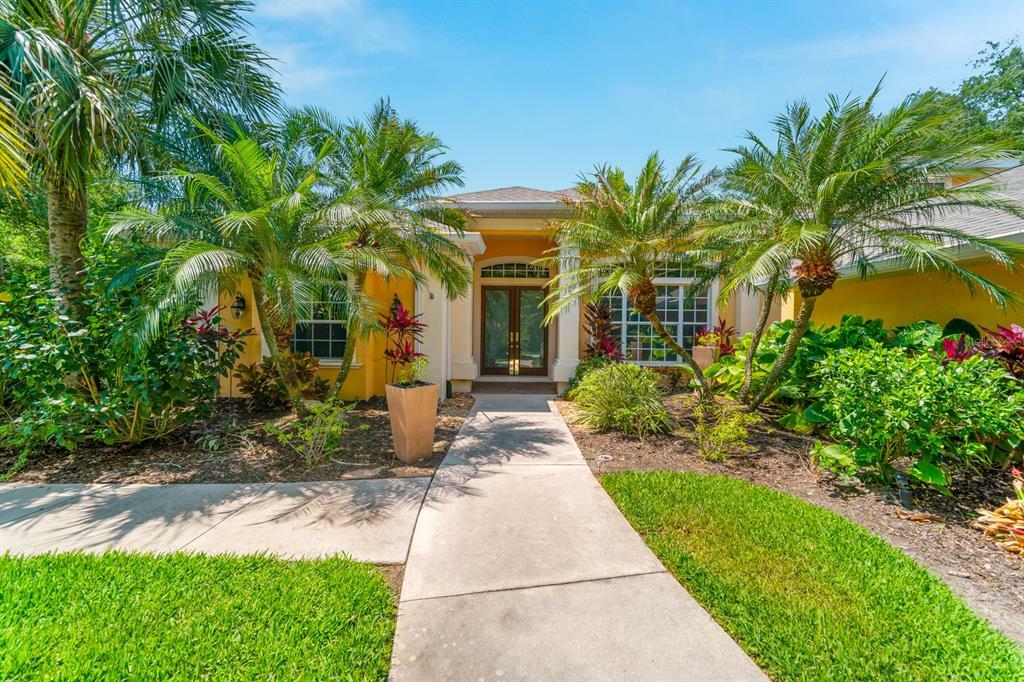 Property Photo:  6720 Ashley Court  FL 34241 