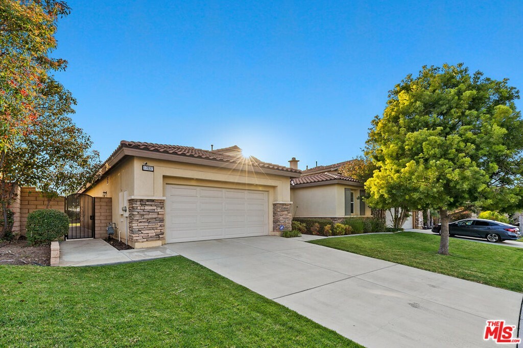 Property Photo:  17037 Spring Canyon Place  CA 92503 
