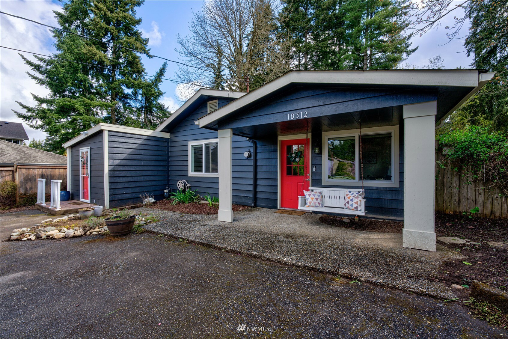 Property Photo: 18312 Corliss Avenue N WA 98133