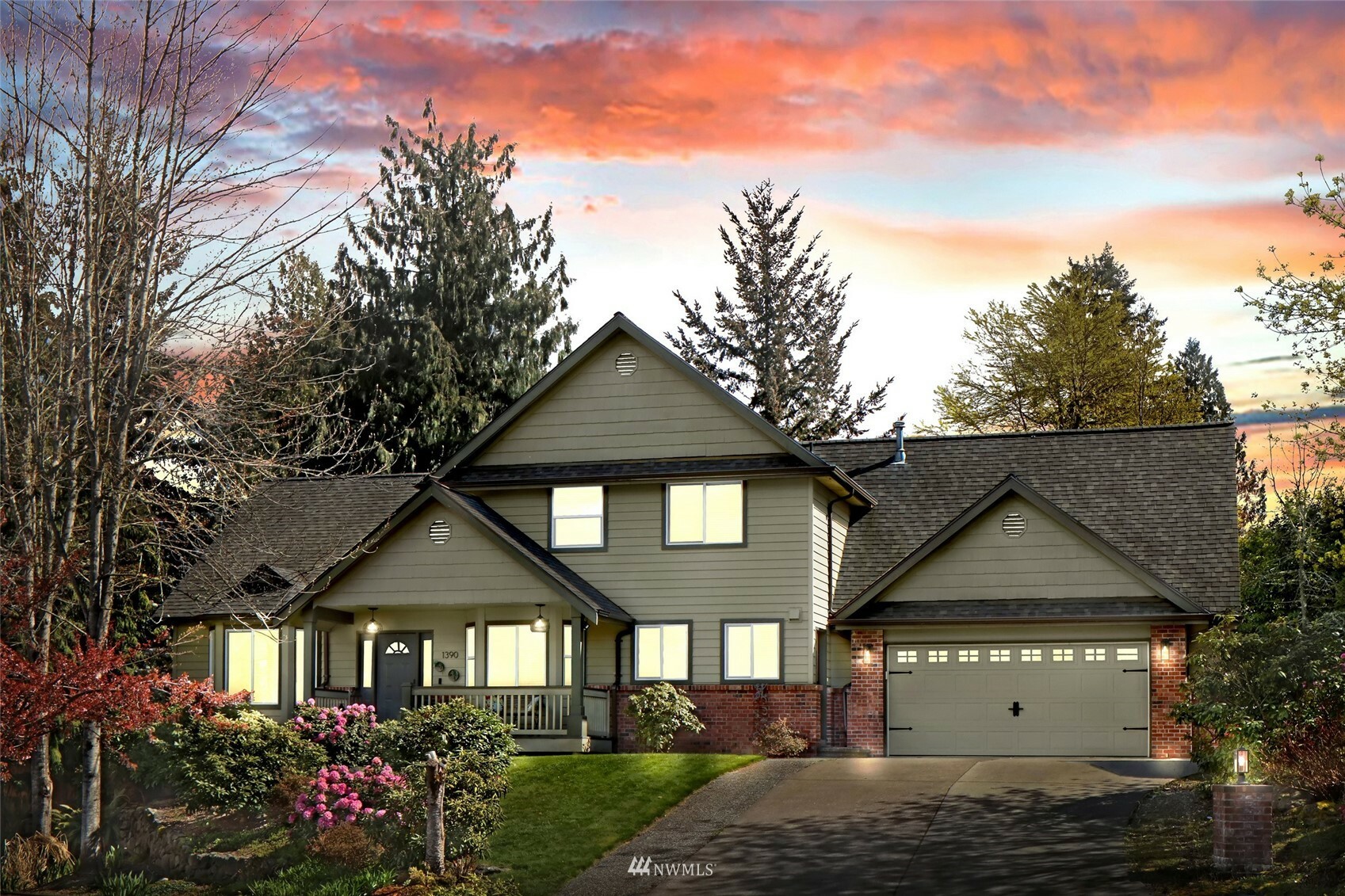 Property Photo: 1390 Gabriola Court WA 98229
