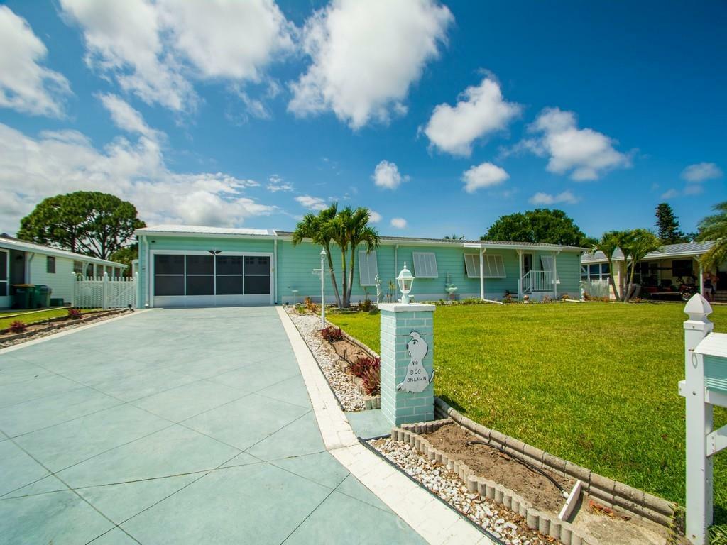 Property Photo:  946 Waterway Drive  FL 32976 