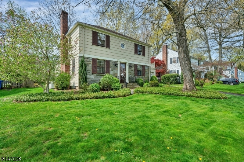 Property Photo:  25 Fairfax Ter  NJ 07928 