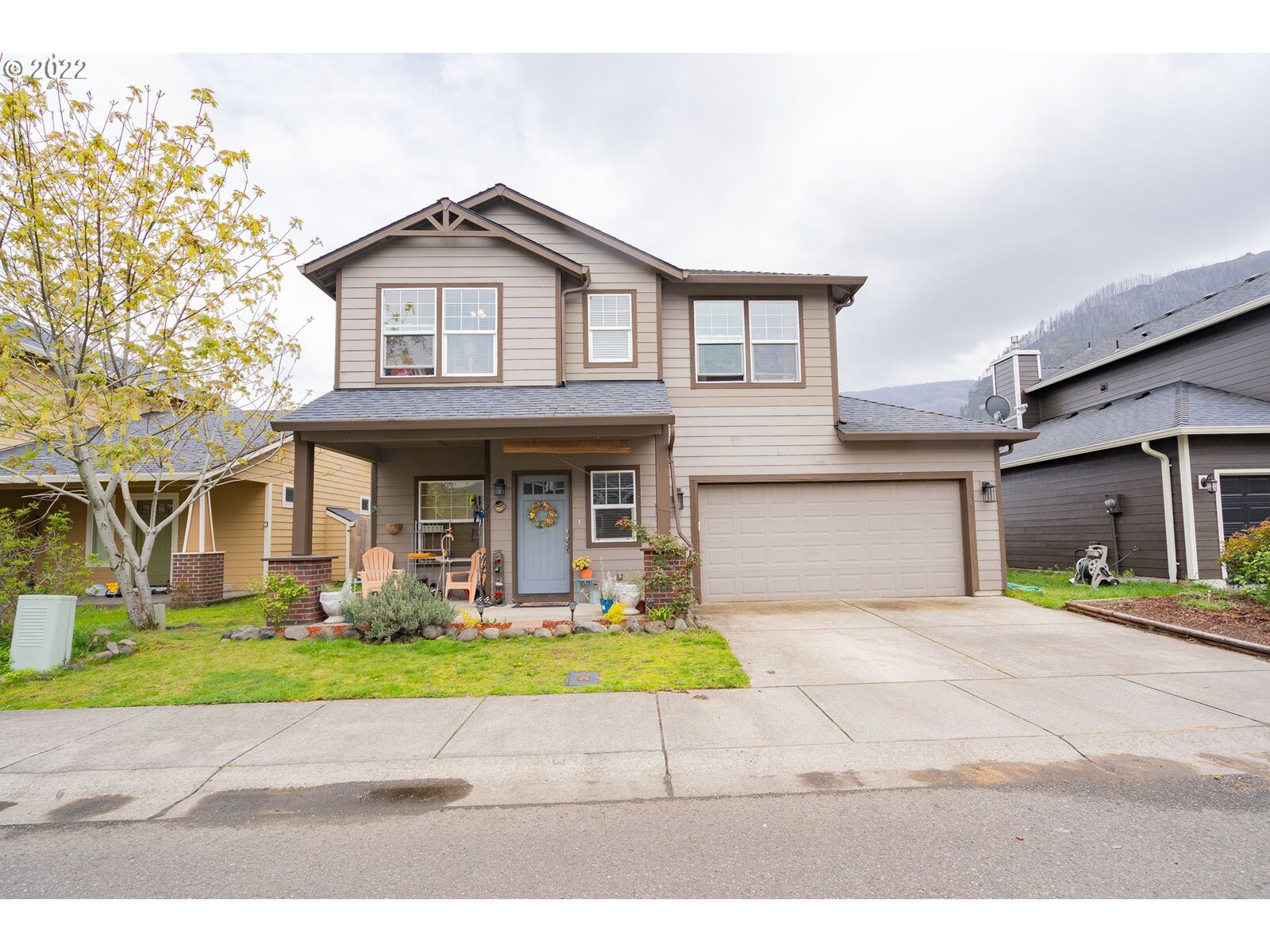 Property Photo: 1221 Island Way WA 98639