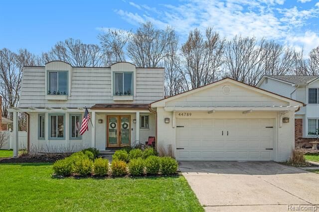 Property Photo: 44789 Tillotson Drive MI 48187