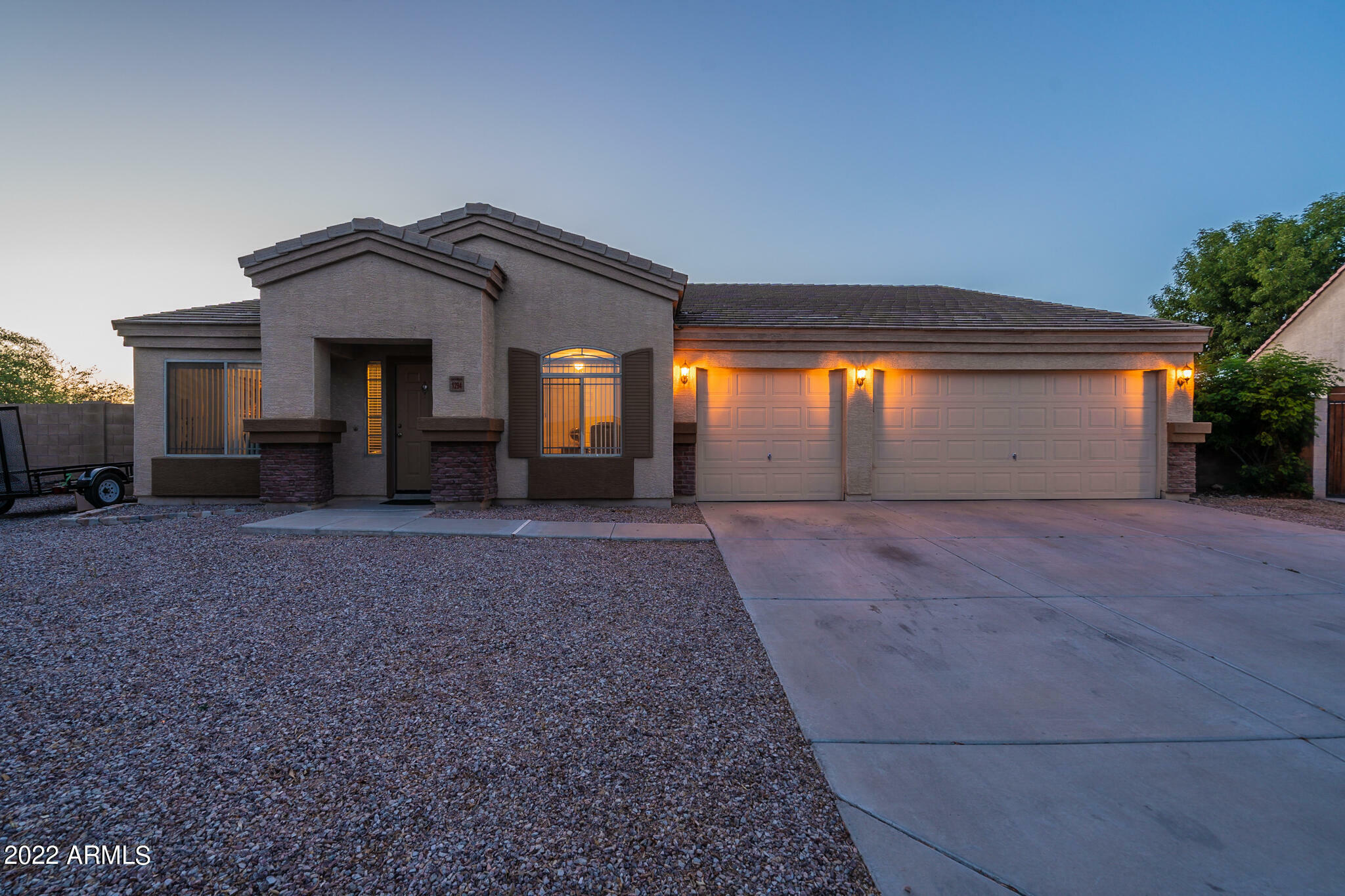 Property Photo:  1294 W Chimes Tower Drive  AZ 85122 