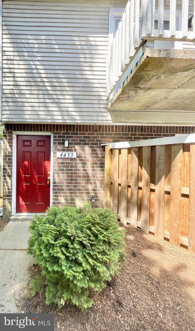 Property Photo:  4433 Pembrook Village Drive 112  VA 22309 