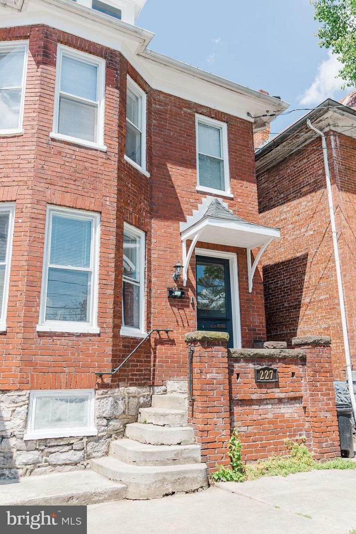 Property Photo:  227 S Maple Ave  WV 25401 