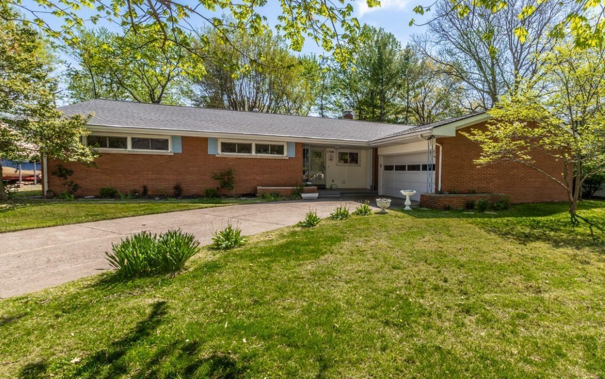 Property Photo: 1528 Audubon Drive IN 47715