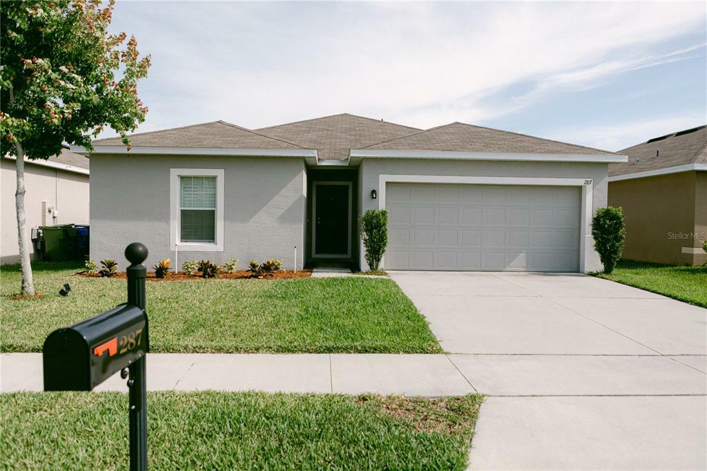 Property Photo:  287 Oleander Street  FL 33881 