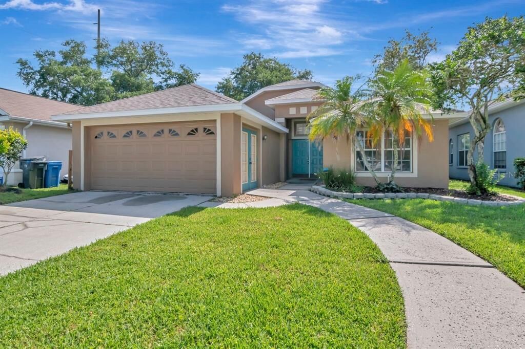 Property Photo: 1320 Vinetree Drive FL 33510