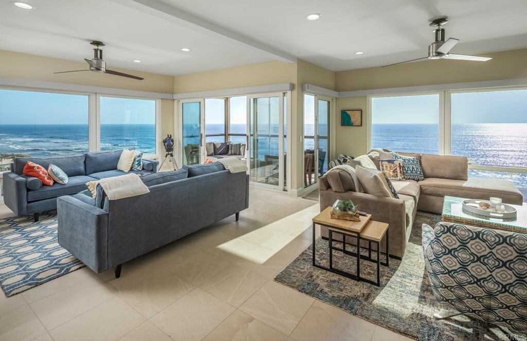 Property Photo: 510 4th Street 3C CA 92024