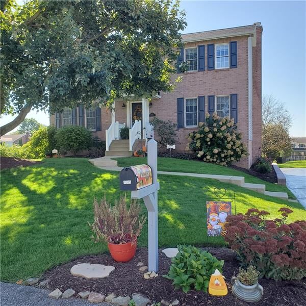Property Photo: 1005 Tulip Drive PA 15636