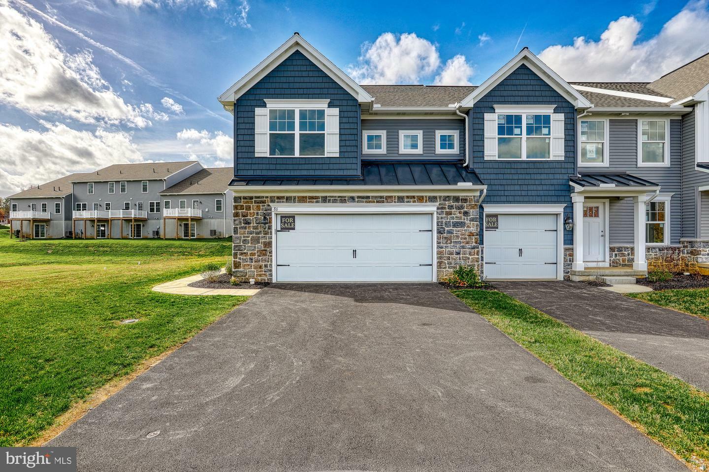 Property Photo: 86 Beech Tree Court PA 17003