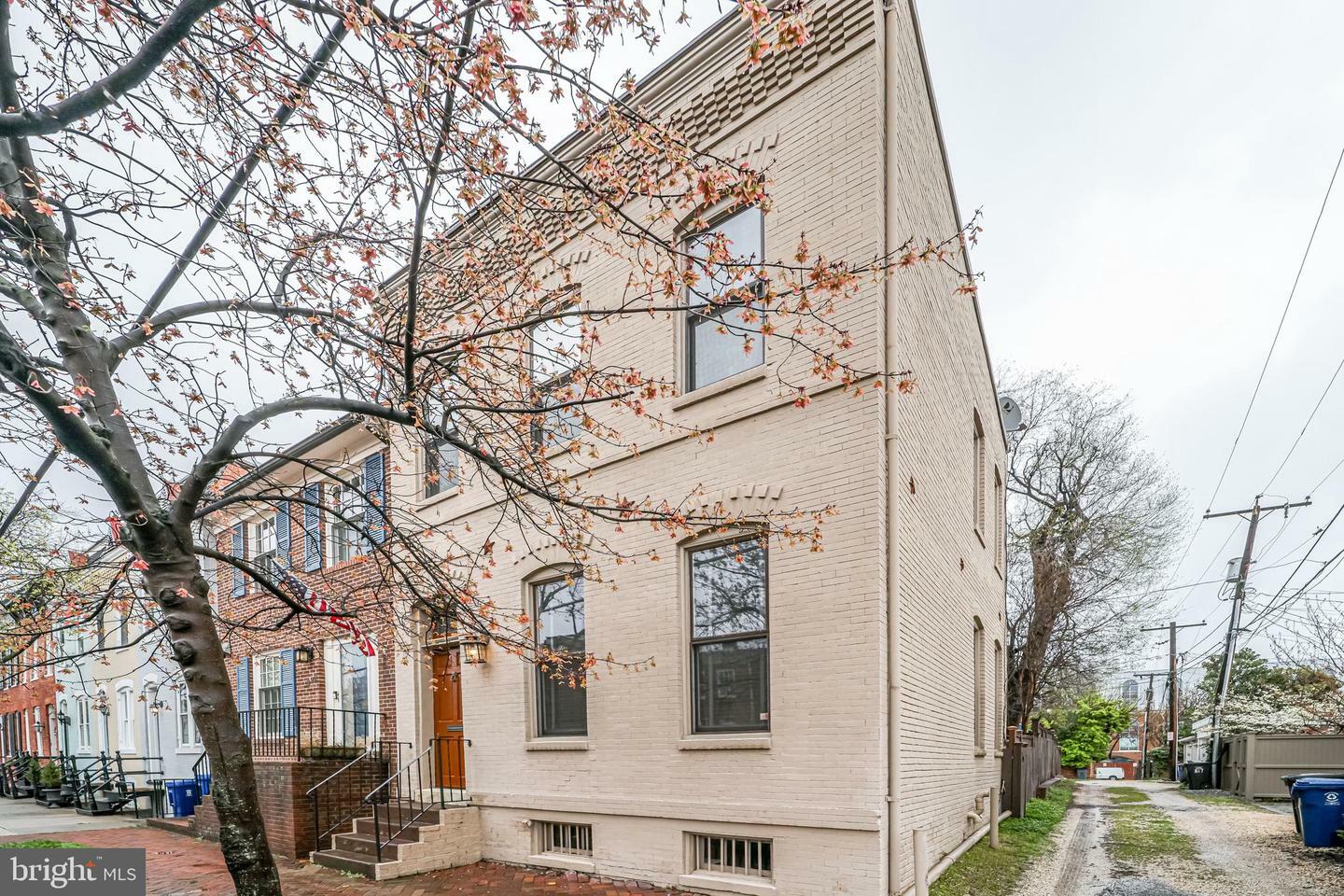 224 S Alfred Street  Alexandria VA 22314 photo