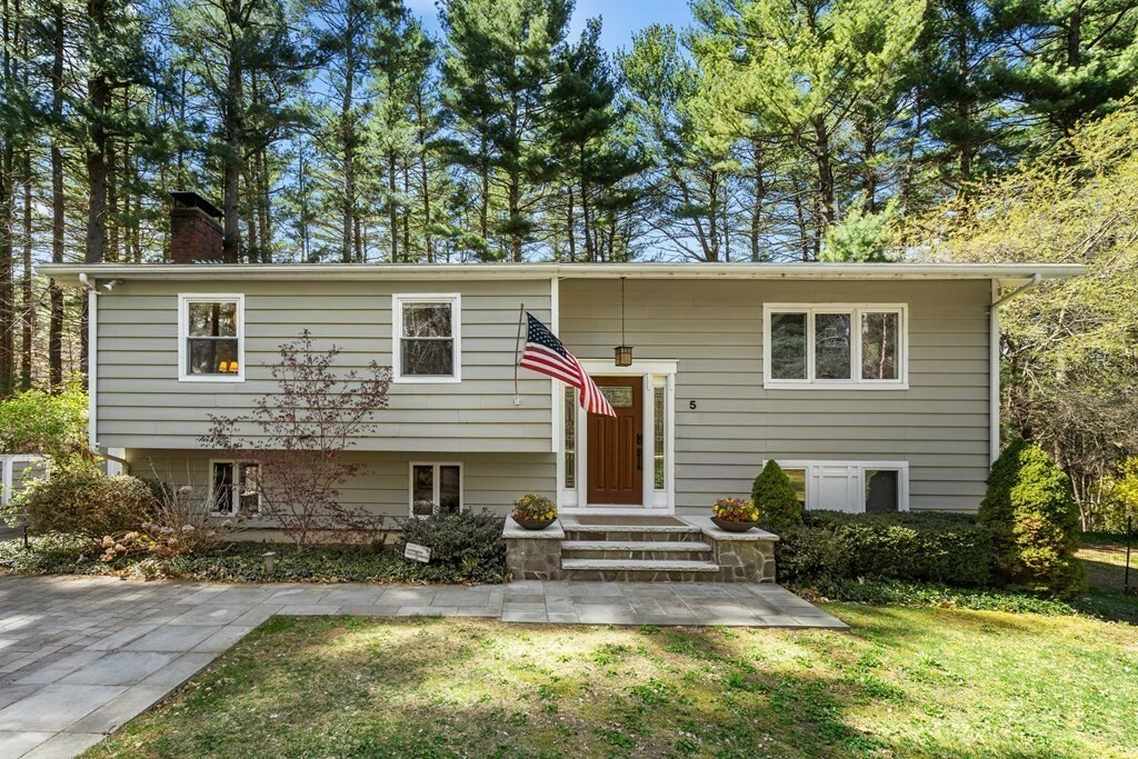 Property Photo:  5 Lido Lane  MA 01730 