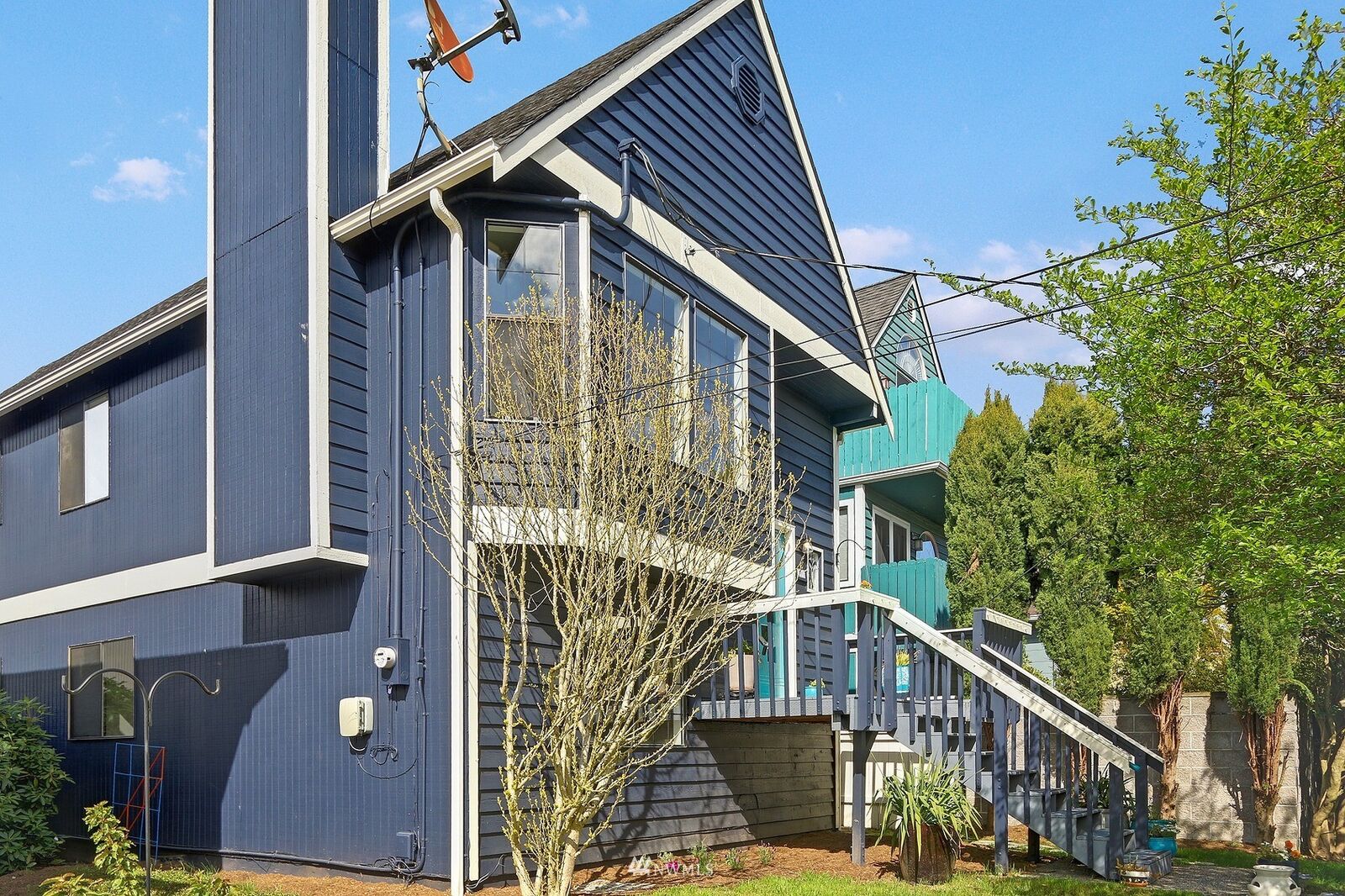 Property Photo: 700 NW 73rd Street WA 98117