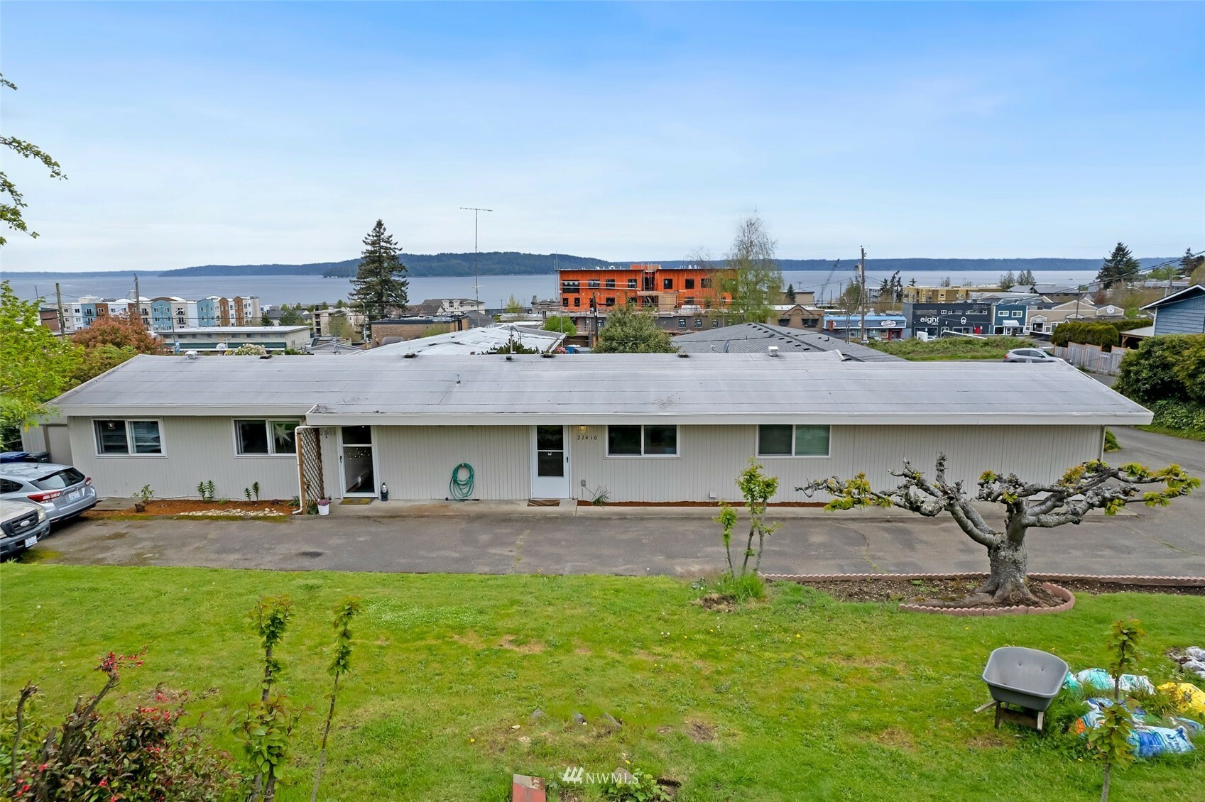 Property Photo:  22410 8th Avenue S  WA 98198 