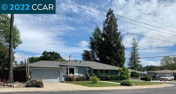 Property Photo: 1306 Dennis Cir CA 94518