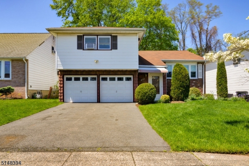 Property Photo:  2839 Debra Way  NJ 07083 