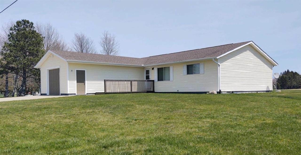 Property Photo:  2442 N Mackinaw Road  MI 48650 