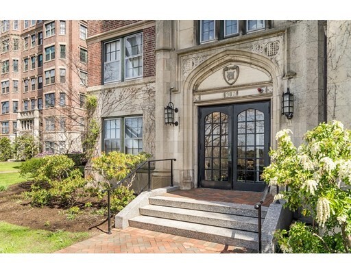 Property Photo: 987 Memorial Dr 471 MA 02138
