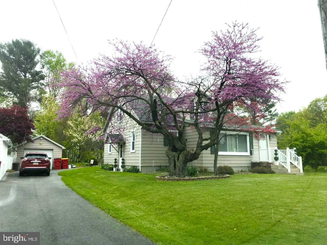 Property Photo:  29 Wyrick Avenue  PA 17257 