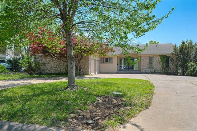 1339 E 109th Terrace  Kansas City MO 64131 photo