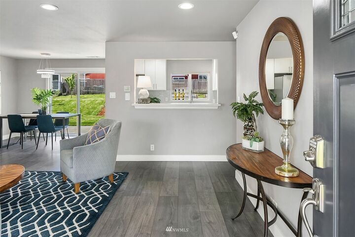 Property Photo: 17017 124th Avenue SE WA 98058