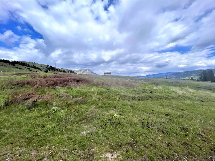 Property Photo:  24 Spoke Lane  WA 99166 