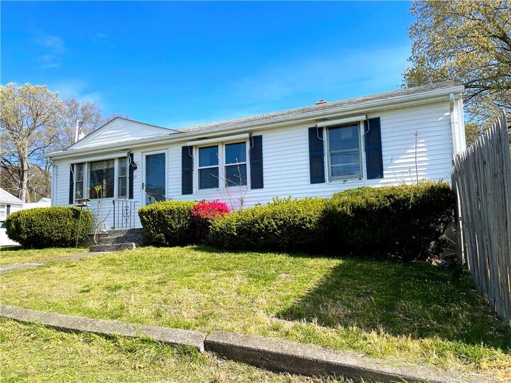 21 Old Willis Rd  Cumberland RI 02864 photo