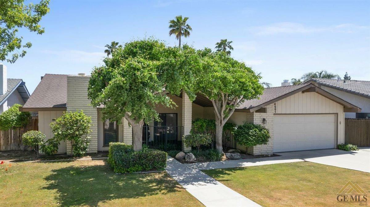 Property Photo:  6605 Saddleback Drive  CA 93309 