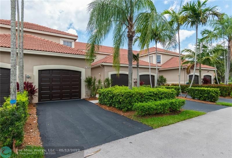 Property Photo:  1360 Sorrento Dr 1360  FL 33326 