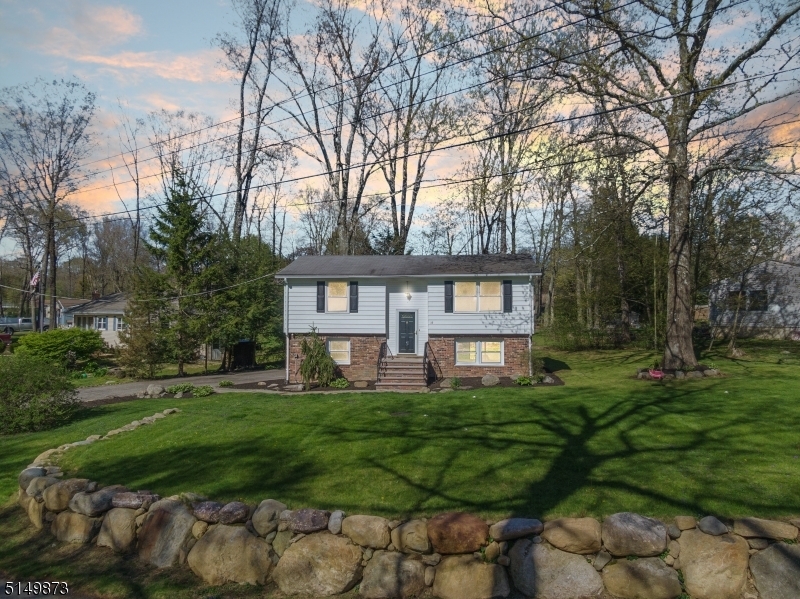 Property Photo: 19 Circle Dr NJ 07438