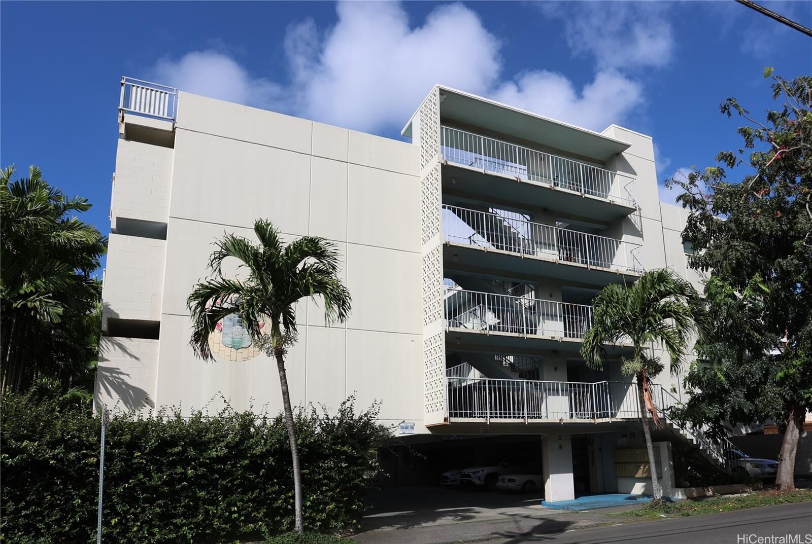 Property Photo:  1643 Clark Street 304  HI 96822 