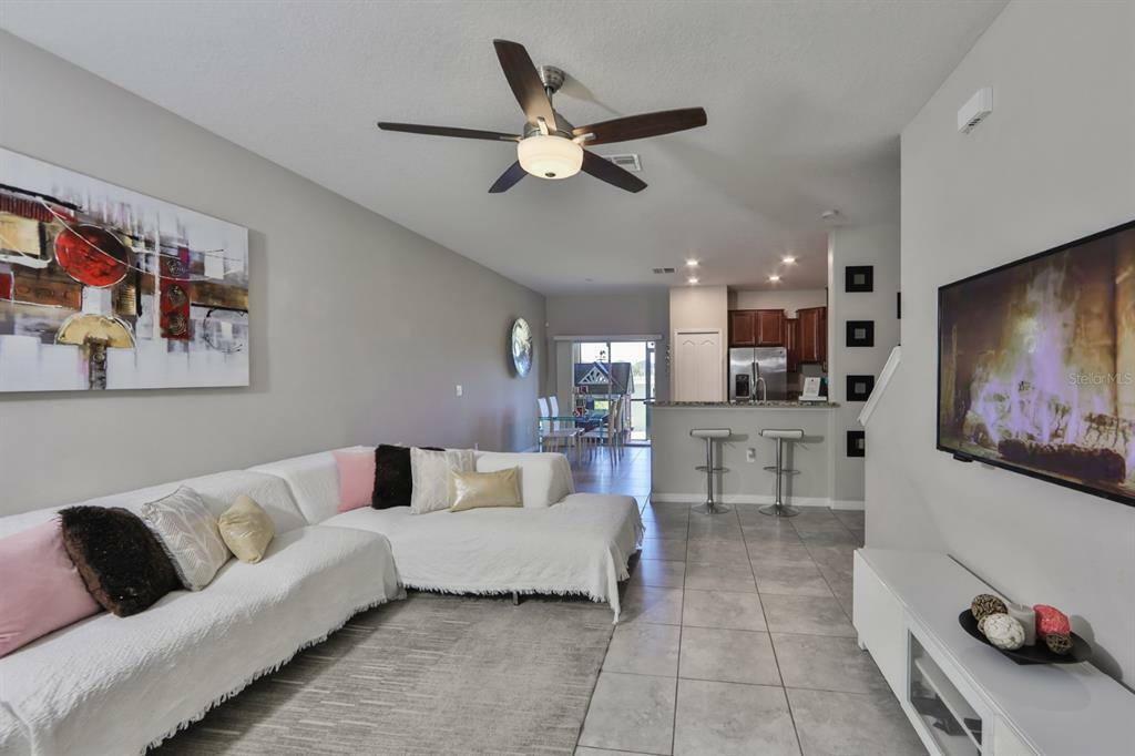 Property Photo:  2148 Golden Falcon Drive  FL 33570 