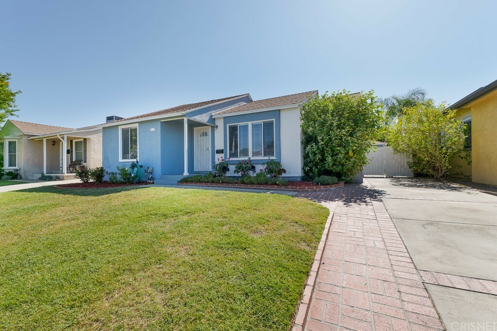 Property Photo:  6610 Forbes Avenue  CA 91406 