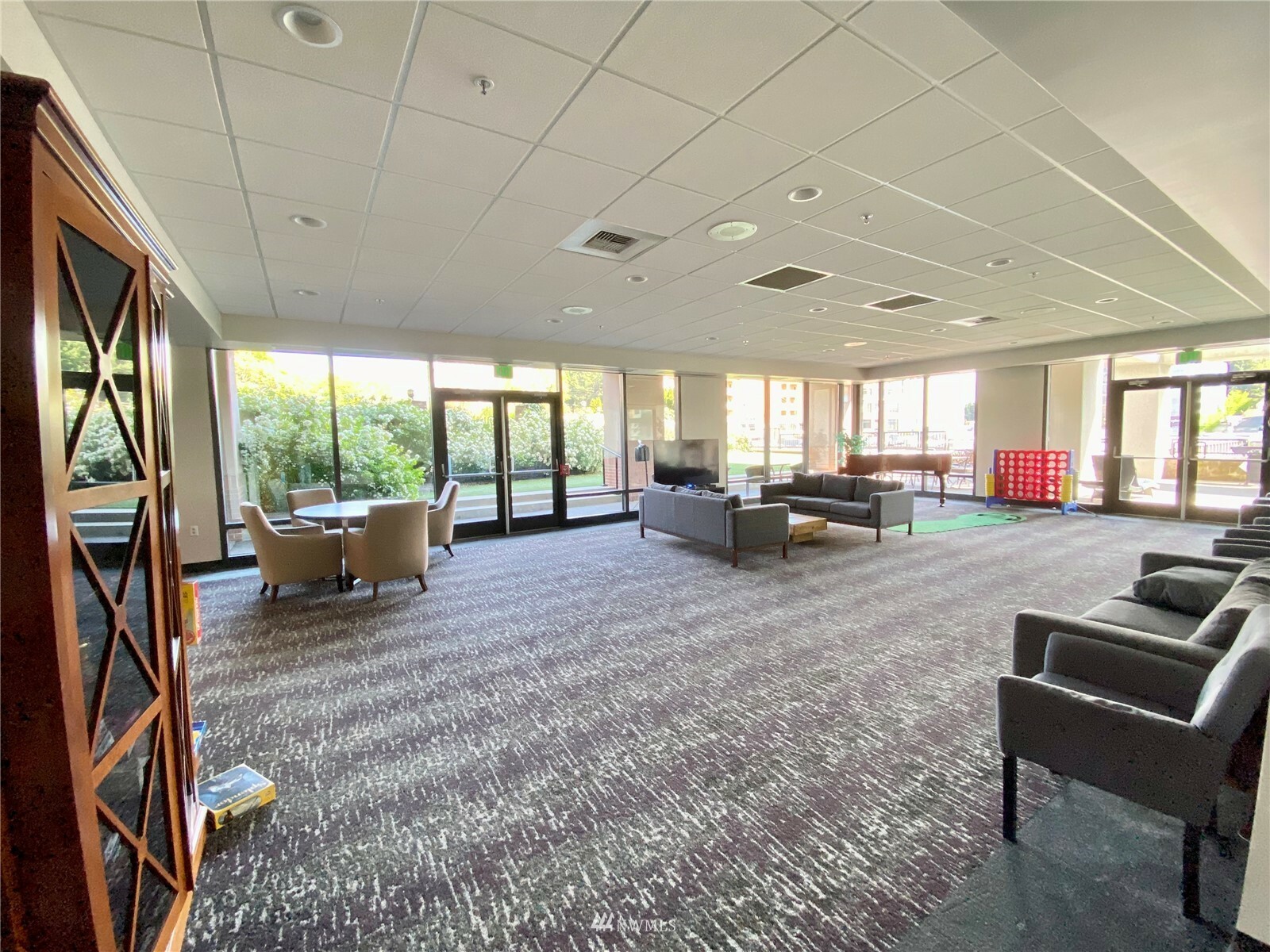 Property Photo: 177 107th Avenue NE 1004 WA 98004