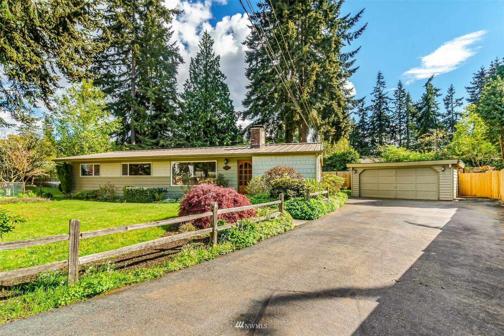 Property Photo:  19018 Dellwood Drive  WA 98026 