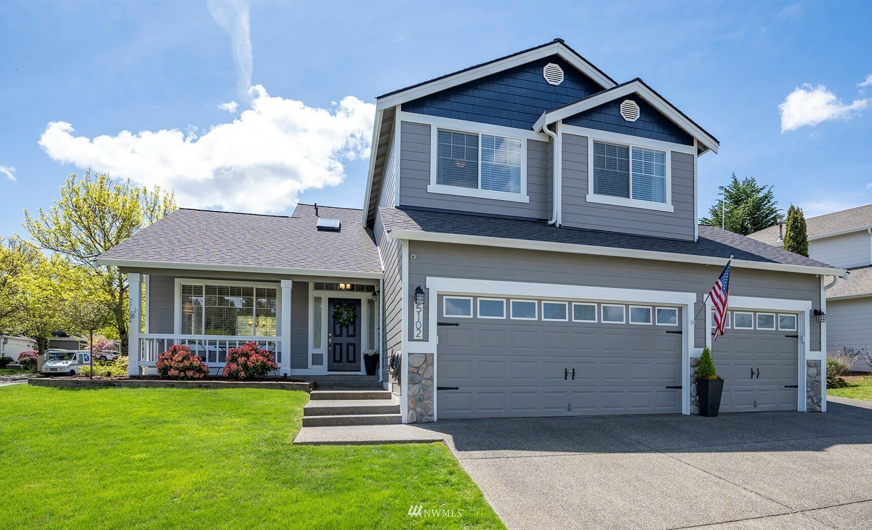 Property Photo:  5102 Perry Drive SE  WA 98092 